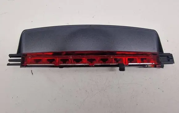 Audi A6 S6 C6 4F Third/center stoplight 4F5945097