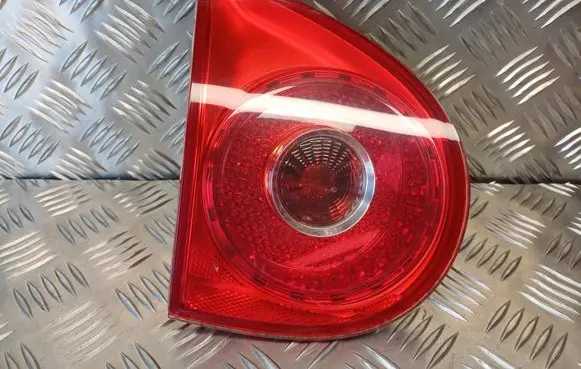Volkswagen Golf V Tailgate rear/tail lights 1K6945093G 89032904 89031766