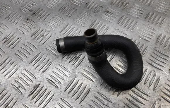 Mercedes-Benz CLS C218 X218 Engine coolant pipe/hose A2128302896