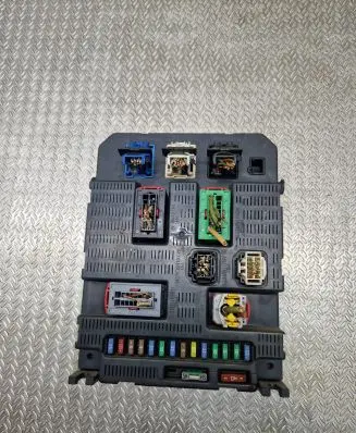 Citroen C4 I Fuse box set 9663798580 0161109121207 2419149051207