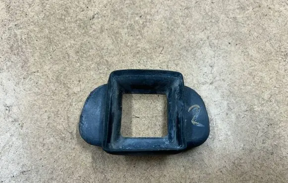 BMW 3 E46 Front door check strap stopper 51218208647 8208647