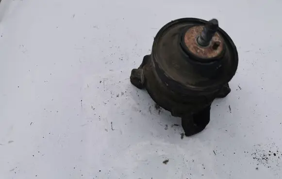 Hyundai ix 55 Engine mounting bracket 219322B600