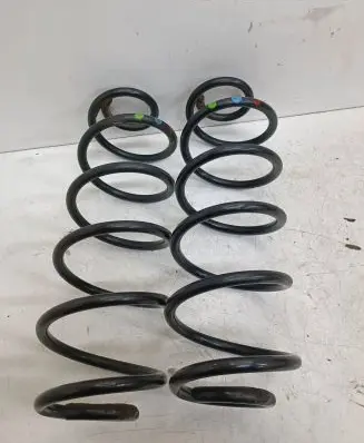 Peugeot 2008 I Rear coil spring