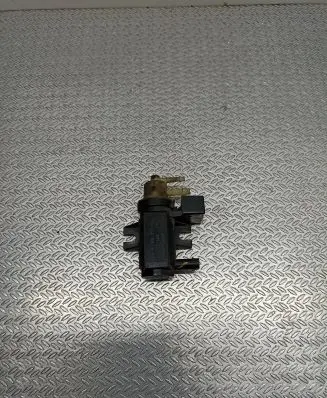 Mercedes-Benz A W169 Vacuum valve A0061536628 06T340 076202