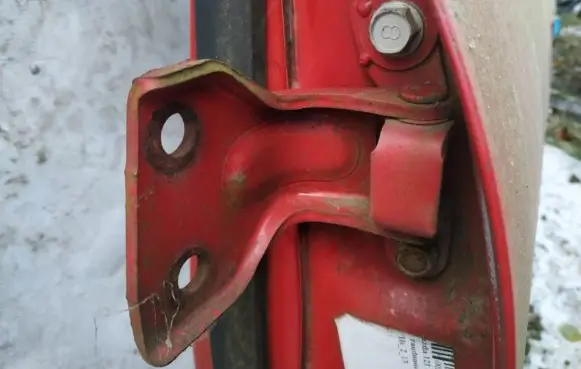 Mazda 121 Rear door lower hinge