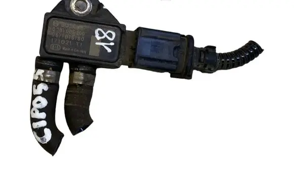 Opel Crossland X Exhaust gas pressure sensor 9677816180 0281006300