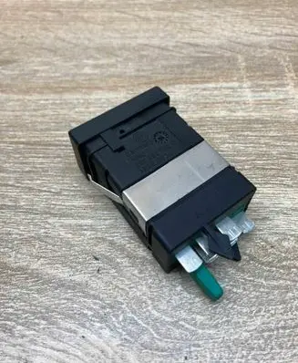 Volkswagen PASSAT B5.5 Seat heating switch 3B0963563C
