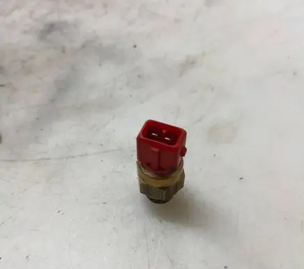 BMW 5 E39 Coolant temperature sensor 1741900 BMW35