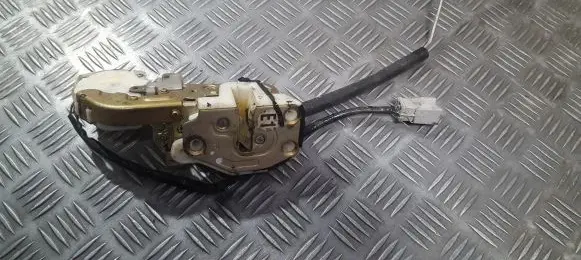 Honda CR-V Front door lock 8d02rh