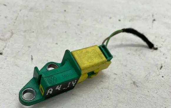 Audi A4 S4 B8 8K Airbag deployment crash/impact sensor 1K0909606C