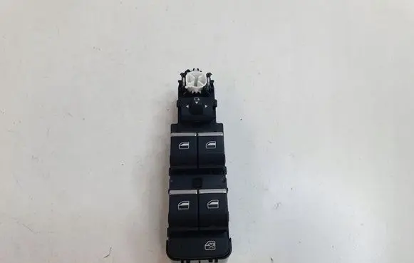 Peugeot 5008 Central console control unit 98423399ZD