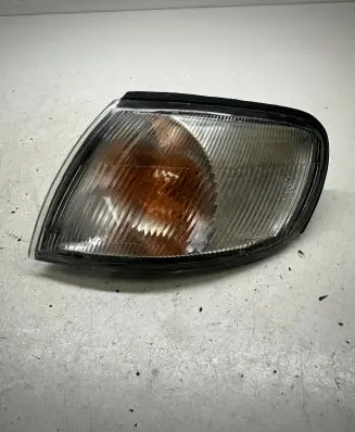 Nissan Almera Front indicator light