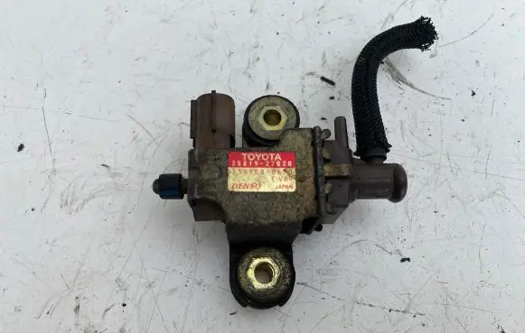 Toyota Corolla Verso E121 Turbo solenoid valve 2581927020