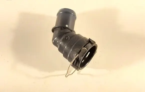 Coolant pipe/hose