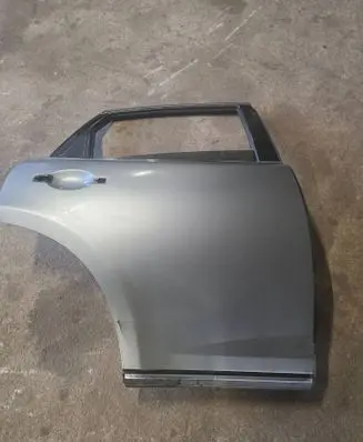 Infiniti FX Rear door 