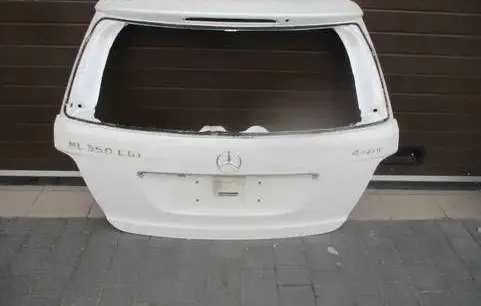 Mercedes-Benz ML W164 Truck tailgate 