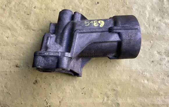 Mercedes-Benz B W245 Oil filter cover A6401800710 70314253 01653