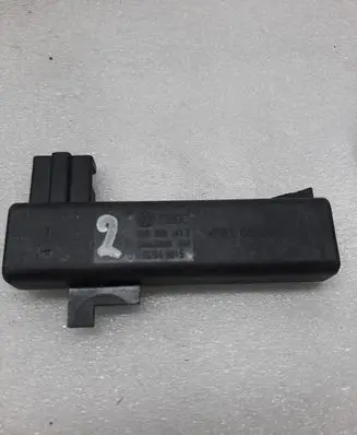 Audi A8 S8 D3 4E Keyless system antenna 3D0909141E