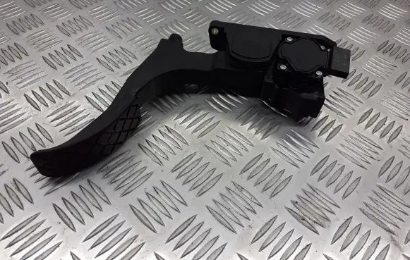 Seat Cordoba (6L) Accelerator throttle pedal 6Q1721503E