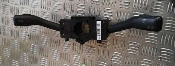 Volkswagen PASSAT B5 Indicator stalk 4b0953503f