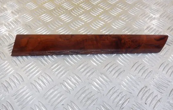 Volkswagen Touareg II Front door trim bar 7P6867440B