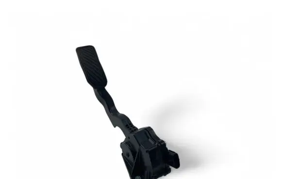 Mazda 2 Accelerator throttle pedal DF7141600C