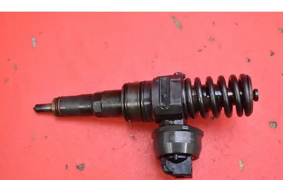 Skoda Superb B6 (3T) Fuel injector 038130073BN