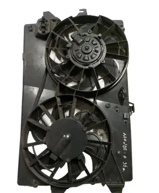 Ford Mondeo MK II Radiator cooling fan shroud