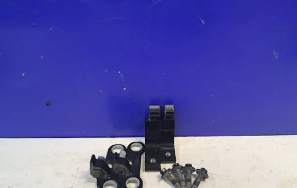 Volvo XC90 Rear door lower hinge 31424591 31424593