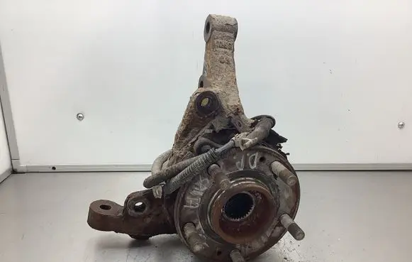 Hyundai Santa Fe Front wheel hub 