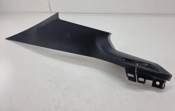 (B) pillar trim (top)