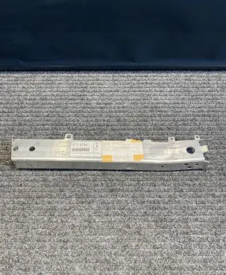 BMW 1 F40 Front bumper cross member 7301603