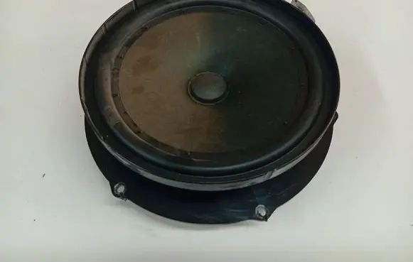 Skoda Octavia Mk2 (1Z) Front door speaker 1Z0035411A