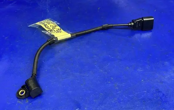 Audi A3 S3 8P Camshaft position sensor 03L907601