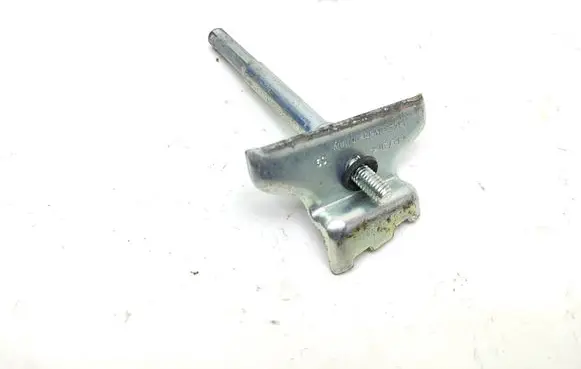 Battery bracket