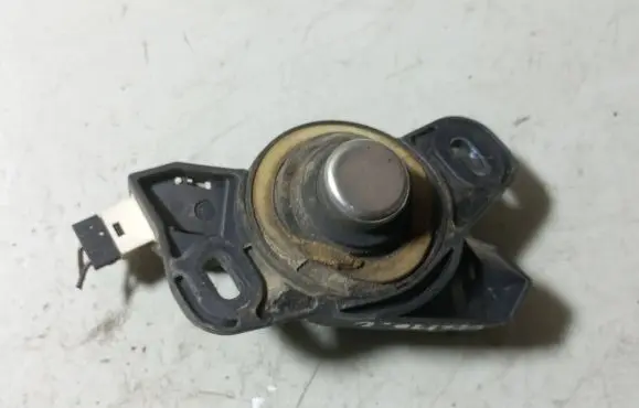 Opel Vectra C Tailgate opening switch 13178155