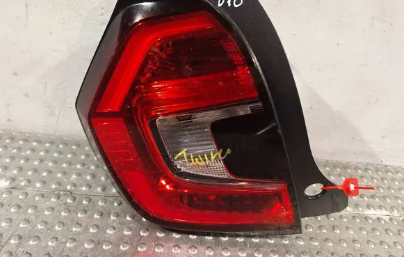 Renault Twingo III Rear/tail lights S25081010 265551677R