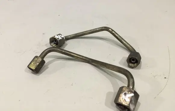 Audi A4 S4 B7 8E 8H Fuel injector supply line/pipe 