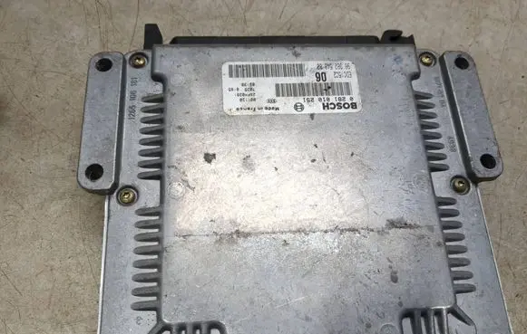 Citroen Xsara Engine control unit/module 0281010251 9636254880