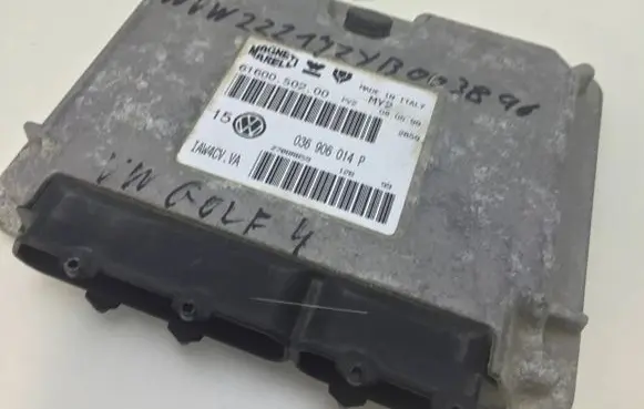 Volkswagen Golf IV Engine control unit/module 036906014P