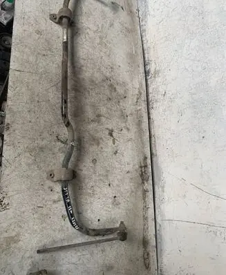 Volkswagen Jetta VI Front anti-roll bar/sway bar