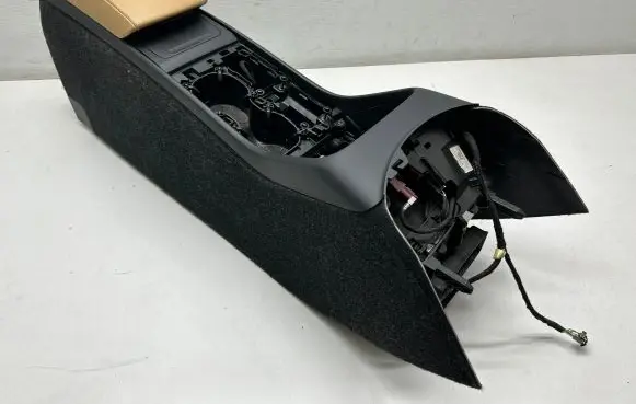 Volvo V70 Center console 32226485 31662835 3367144