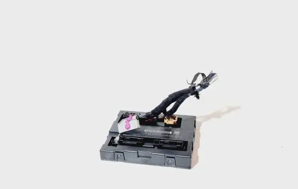 Audi A5 8T 8F Comfort/convenience module 8K0907064DP 8K0907064 5DK00991884