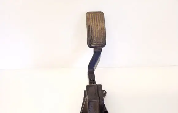 Mazda CX-7 Accelerator throttle pedal EG21 K42387390 11M10D00102