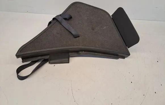 Toyota Prius (NHW20) Centre console side trim rear 5841747010