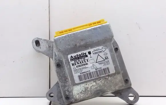 Renault Laguna II Airbag control unit/module 8200325696 216190878