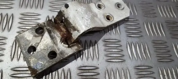 Peugeot Boxer Front door upper hinge B986