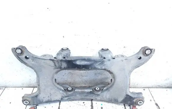 Land Rover Evoque I Rear subframe 