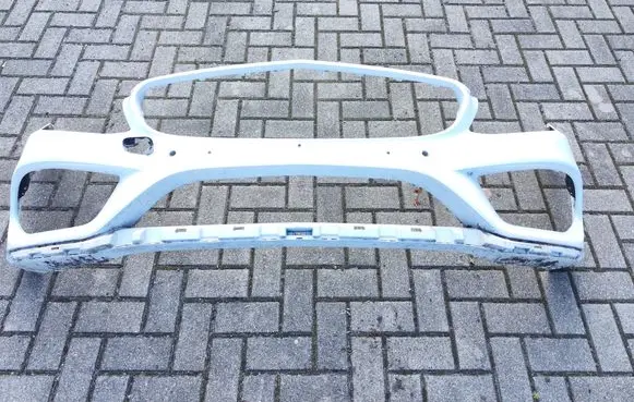 Mercedes-Benz C W205 Front bumper