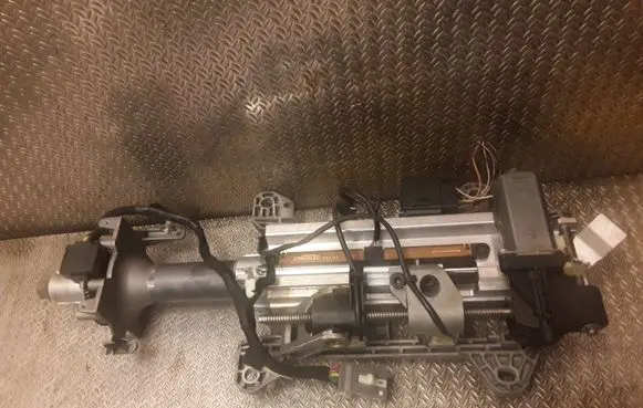 Jaguar XF X250 Steering rack mechanical part 2W933C529AM